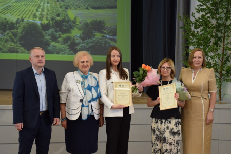 Lepojamies! Jana Juričuka - "Altum" balvas konkursa laureāte